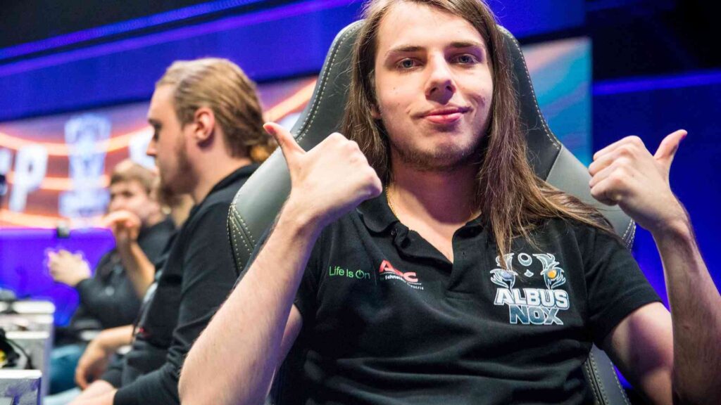 Russian court seizes Twitch and Amazon property in Likkrit profile blocking lawsuit