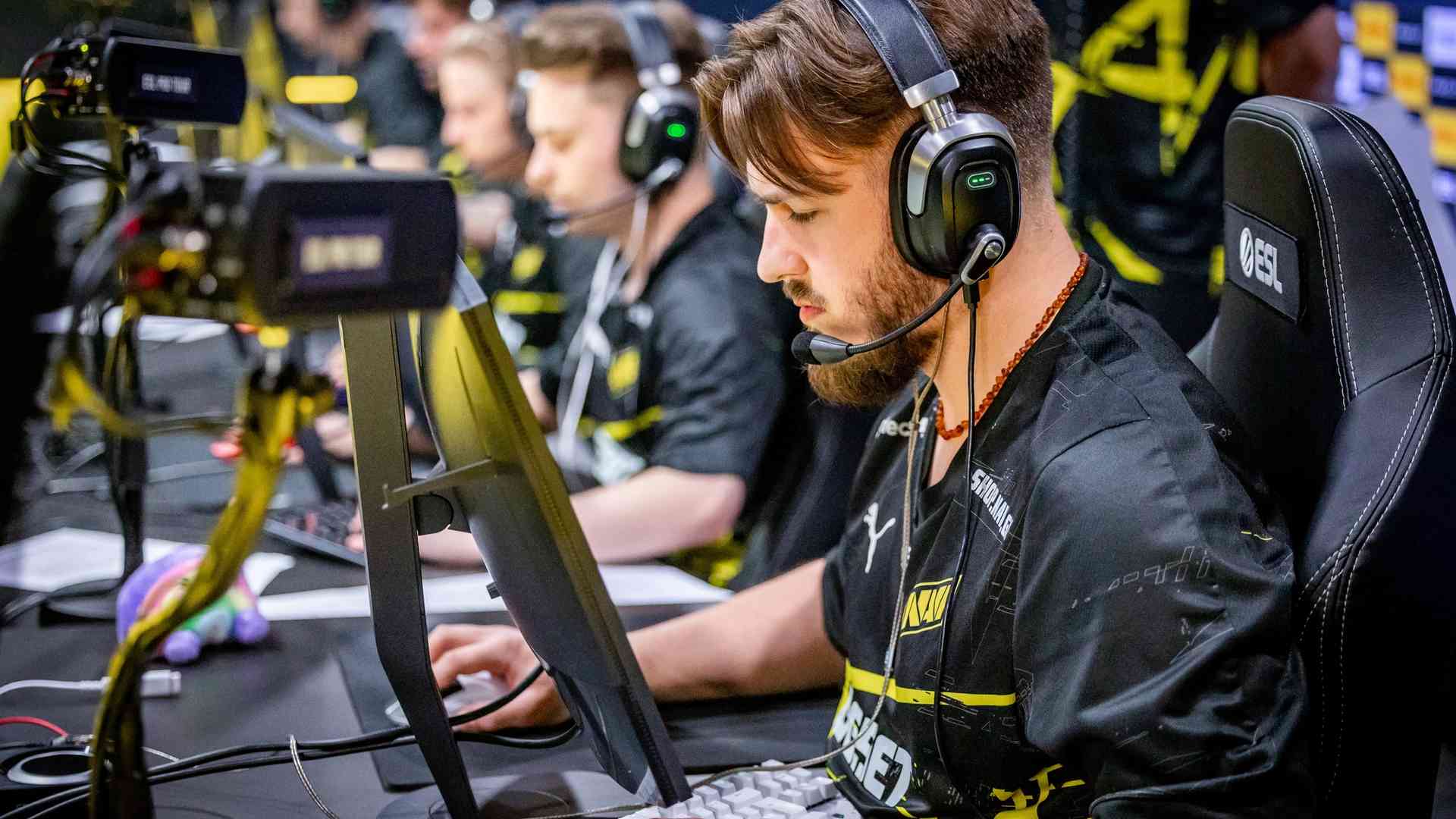 jL's shoes have been too big to fill for Apeks in their first post-break outings