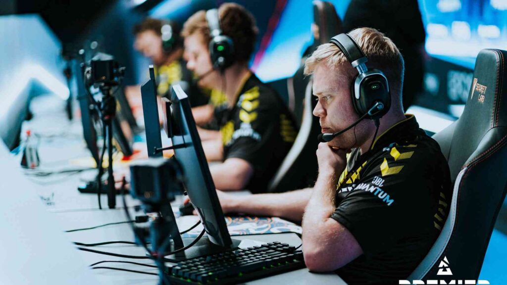 Magisk: “He (apEX)…likes to have control”
