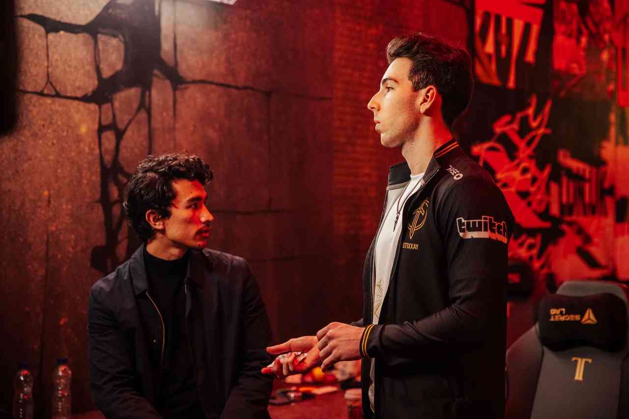 Chuz backstage with Golden Guardians ADC Trevor 