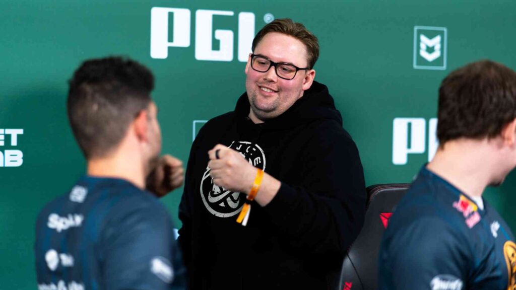 sAw remains in ENCE as a coach
