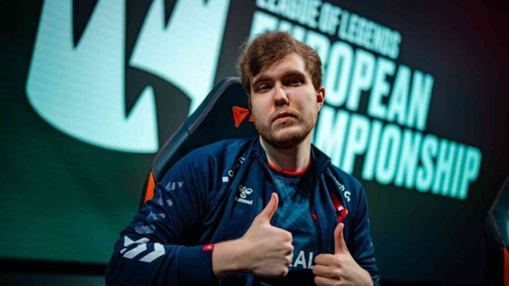 Sources: former KOI toplaner WhiteKnight has reached an agreement with FC Barcelona to compete in Superliga in 2023