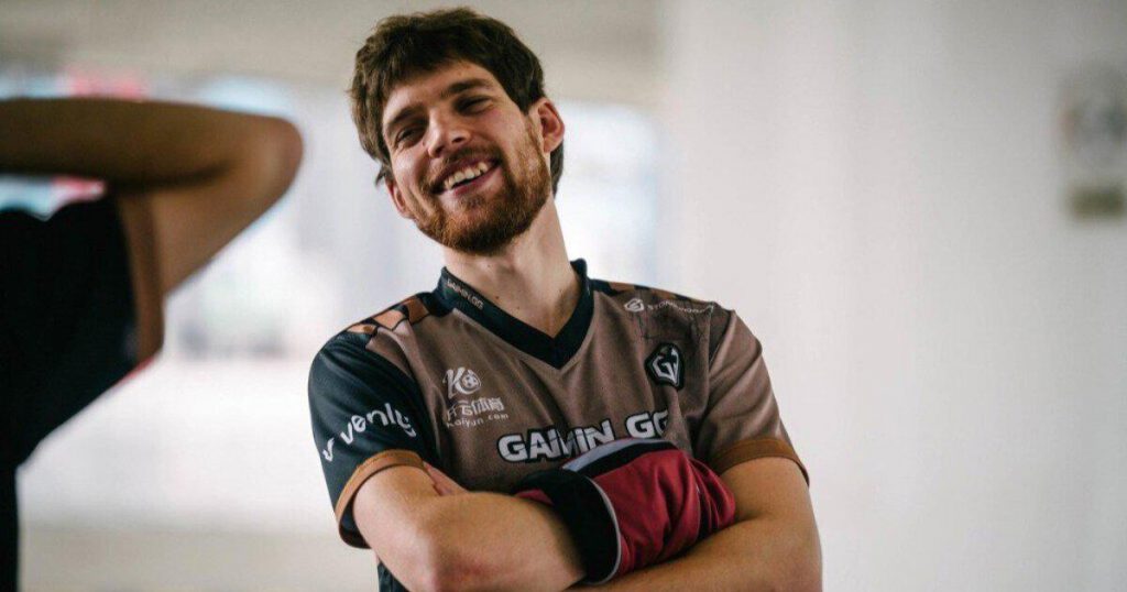 Seleri from Gaimin Gladiators