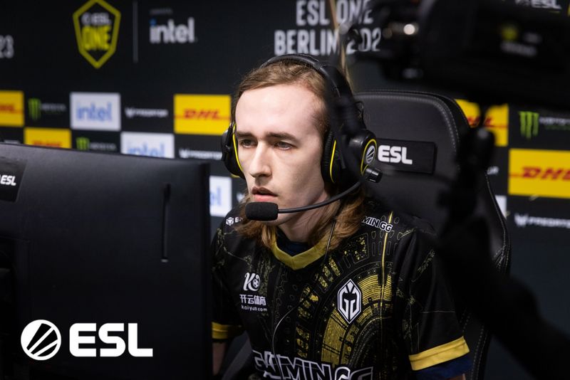 Quinn playing Dota 2