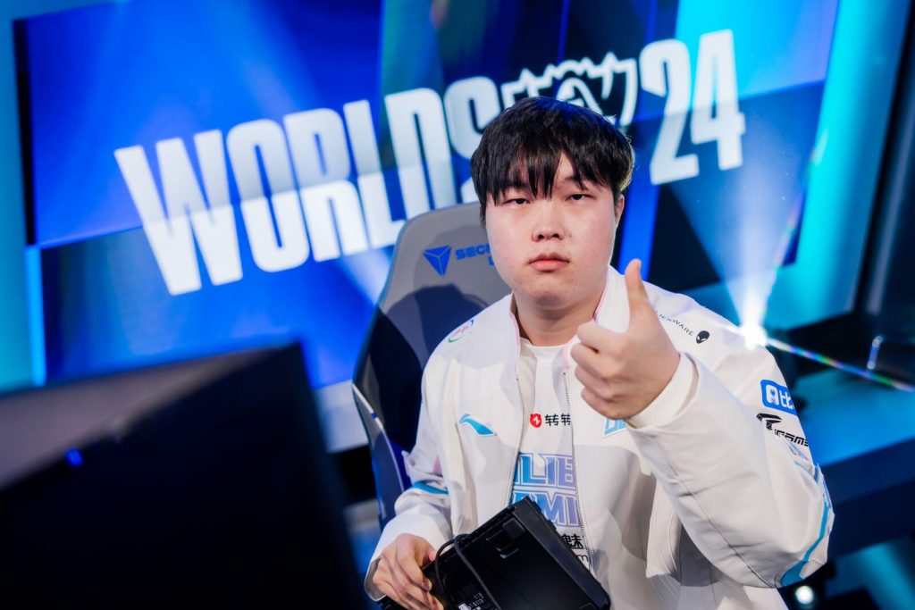 Bin Nearly Leaves BLG Following an Argument Bin, a League of Legends