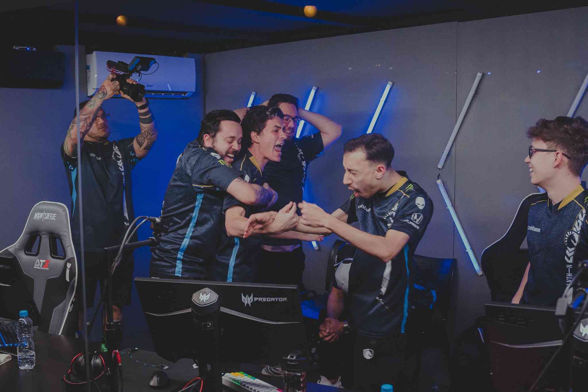 The Rainbow Six roster for Team Liquid celebrate after qualifying to the Six Major JÃ¶nkÃ¶ping