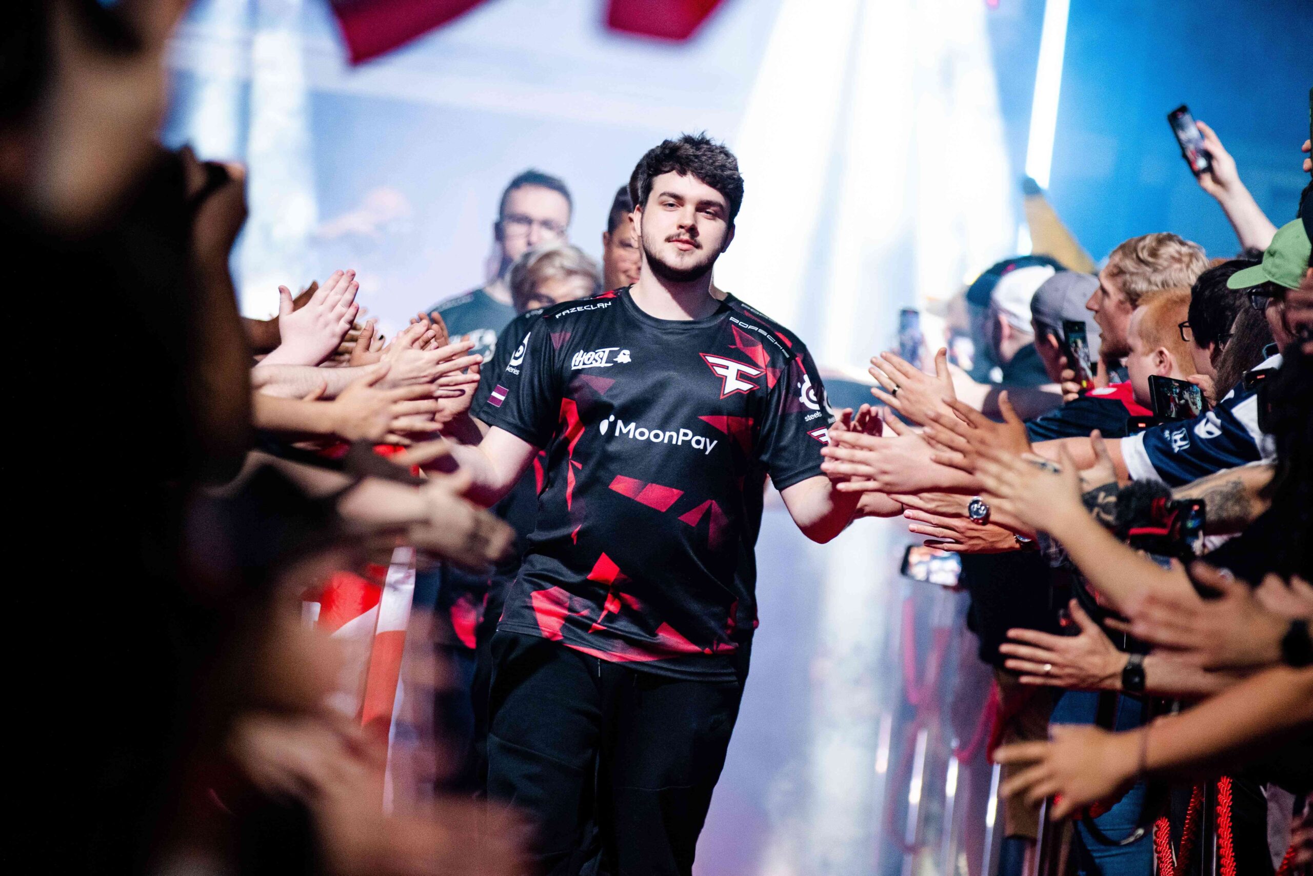 FaZe Clanâs Helvijs âbrokyâ Saukants greets the fans as the team makes its way to the stage during IEM Dallas 2023