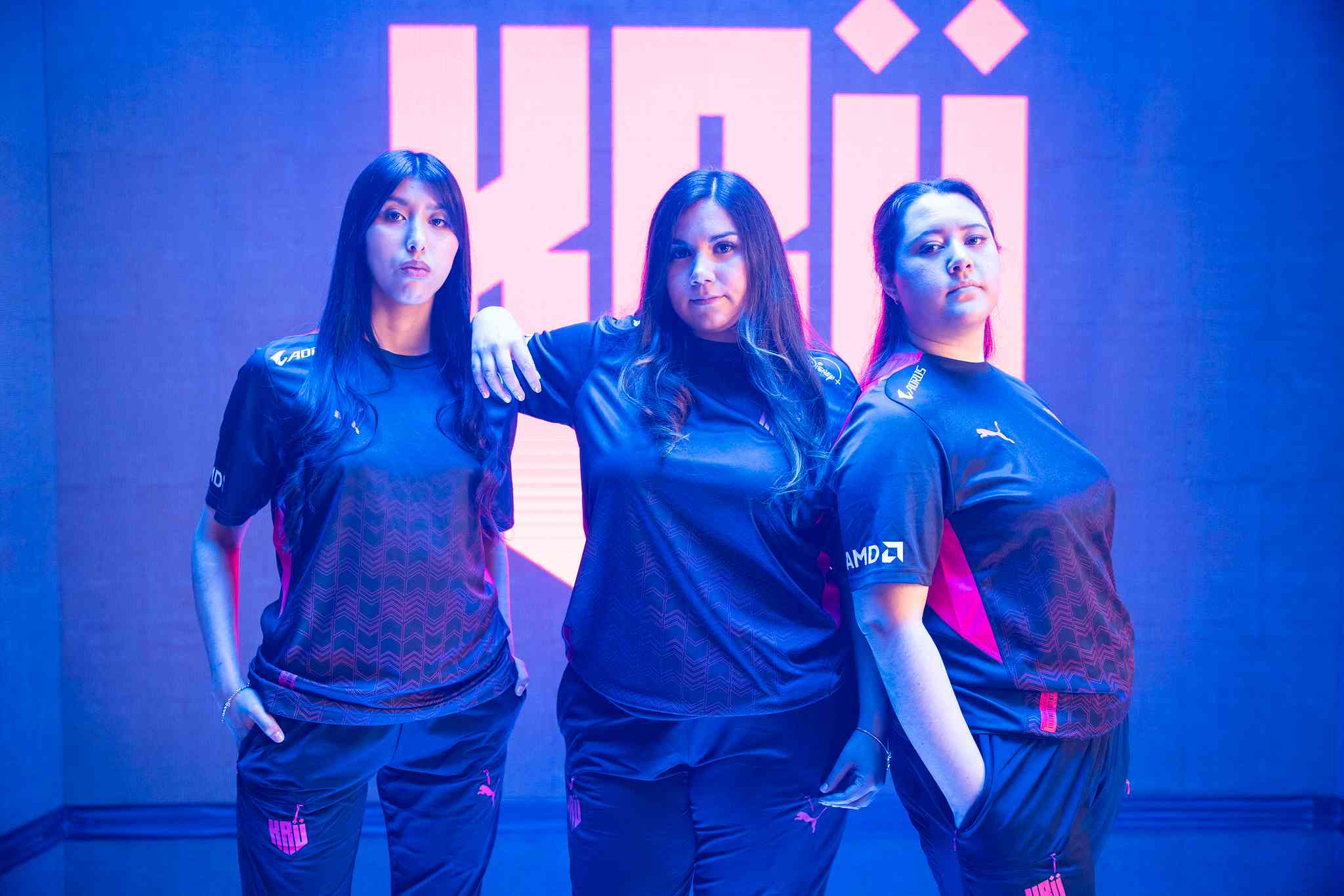 Kalita, consu, and Conir of KRÃ Female poses during a photo shoot before the 2022 GC Championship