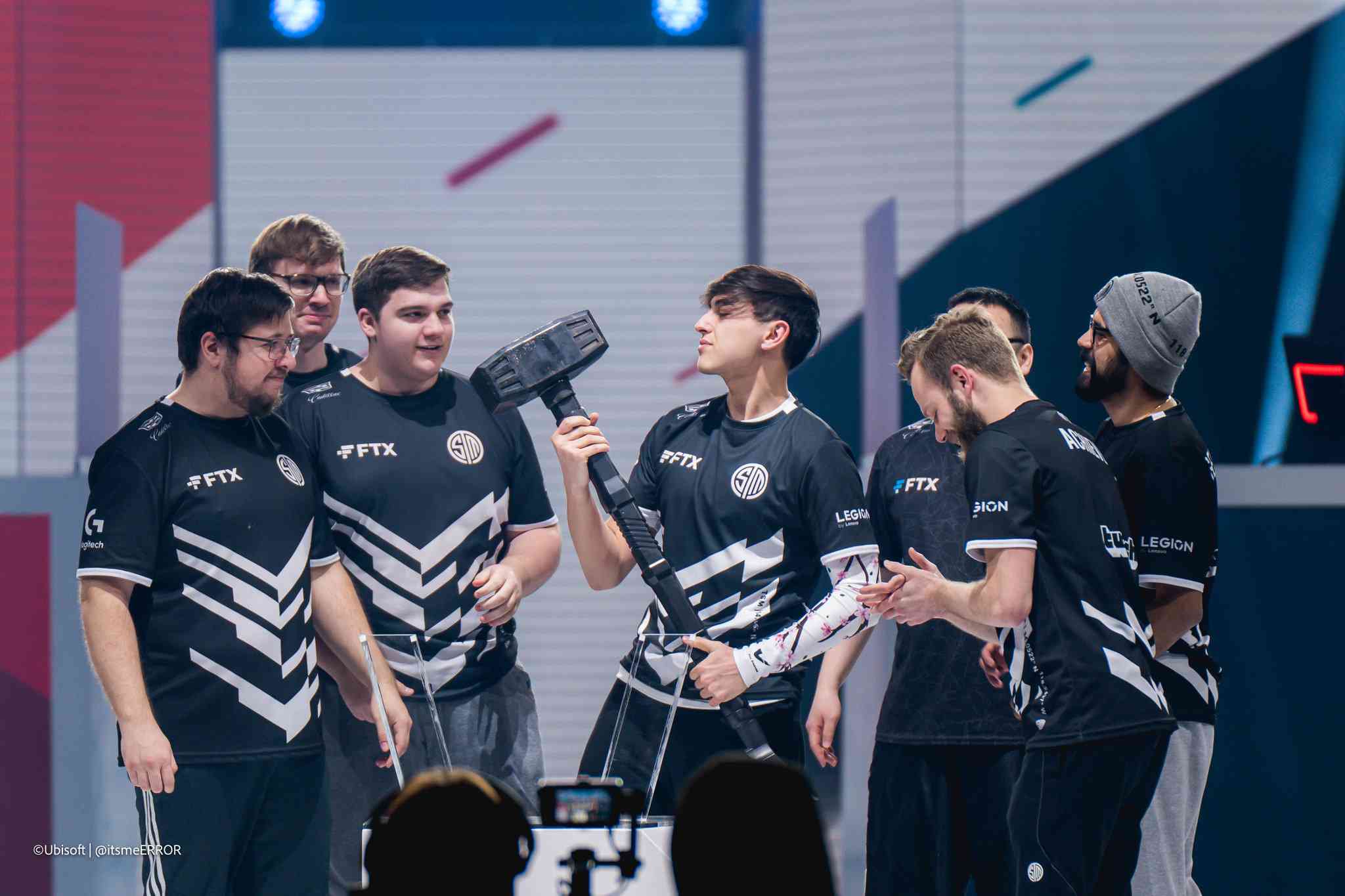 Beaulo celebrating the Six Invitational 2022 title with TSM (Image Credits: Instagram/itsmeERROR)