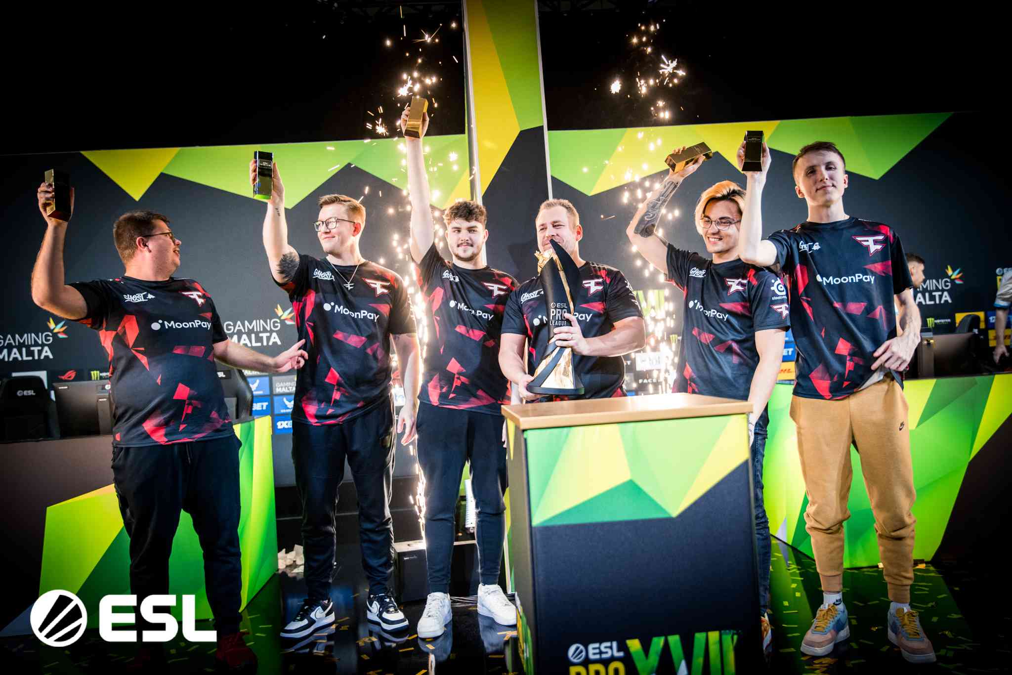 The winners of last year's ESL Pro League (Image Credits: ESL)